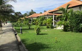 Saracen Bay Resort